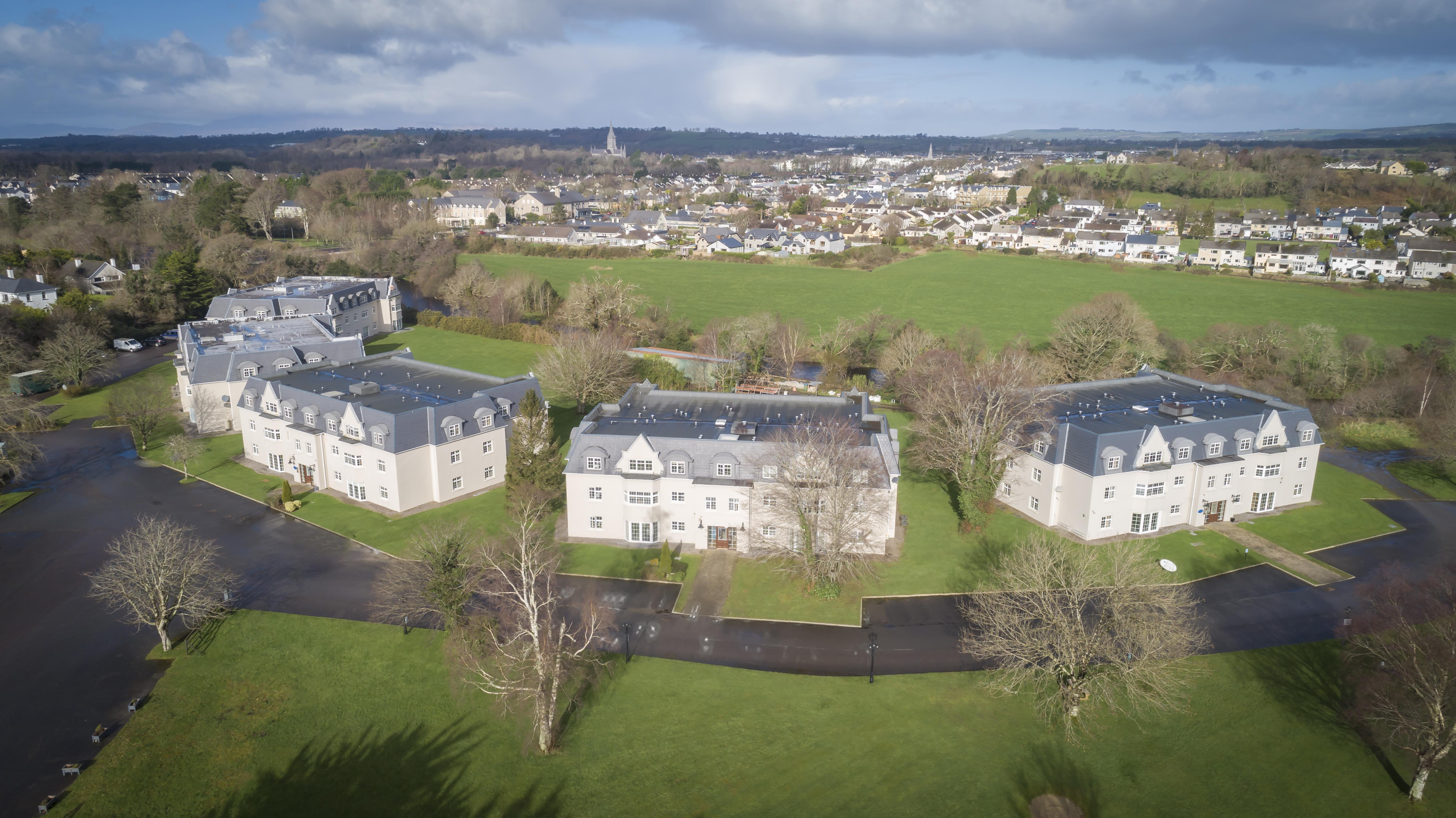 The Gleneagle Hotel & Apartments Killarney Exterior photo